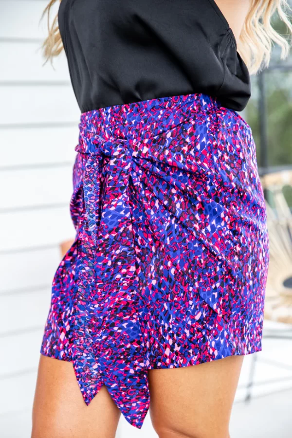 Take Me To The City Blue and Red Printed Tie Skirt - Image 3